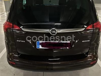 Usado Opel Zafira Excellence 140 CV (102 kW) 2017 Granate Monovolumen