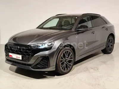 Usado Audi Q8 286 CV (210 kW) 2025 Gris / plata SUV