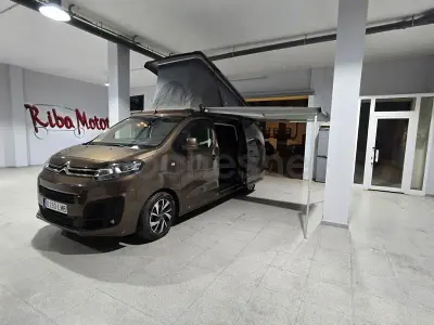 Usado Citroën Spacetourer Rip Curl 150 CV (110 kW) 2020 Beige Monovolumen