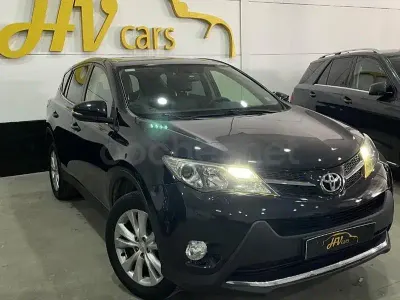 Usado Toyota RAV4 Advance 124 CV (91 kW) 2014 Negro SUV