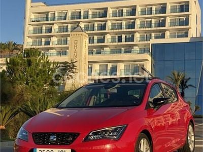 Usado Seat Leon FR 150 CV (110 kW) 2015 Rojo Berlina