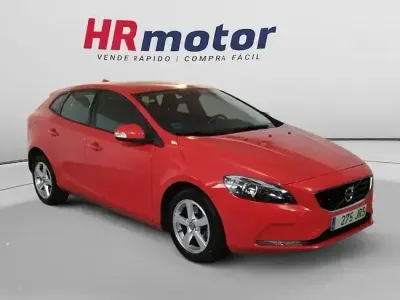 Usado Volvo V40 Kinetic 120 CV (88 kW) 2016 Rojo Berlina