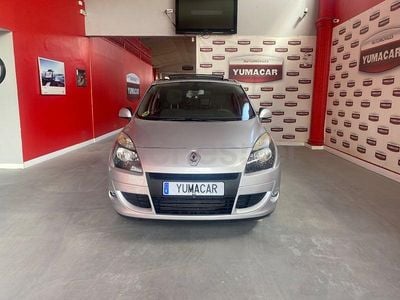 Usado Renault Scénic III Dynamique 130 CV (95 kW) 2011 Gris / plata Monovolumen