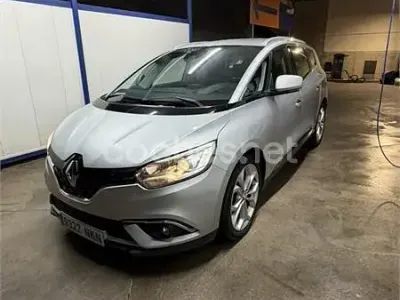 Usado Renault Grand Scénic IV Zen 110 CV (80 kW) 2018 Gris / plata Monovolumen