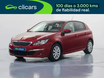 Używany Peugeot 308 Style 110 KM (80 kW) 2016 Czerwony Sedan/Limuzyna