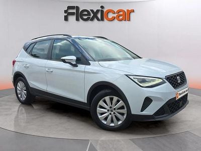 Usado Seat Arona Style 116 CV (85 kW) 2022 Blanco SUV