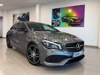 Gris / plata Usado 2017 Mercedes CLA200 Shooting Brake Familiar | 21.750 € (Caro)