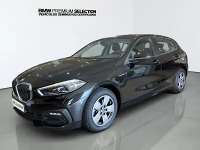 Usado BMW 116 Comfort Edition 116 CV (85 kW) 2022 Negro Utilitario