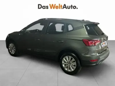 Usado Seat Arona Style 115 CV (84 kW) 2026 Gris SUV