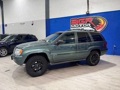 Usado Jeep Grand Cherokee Overland 258 CV (189 kW) 2002 Gris / plata SUV