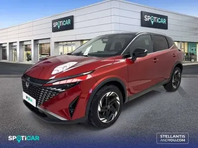 Usado Nissan Qashqai N-Connecta 141 CV (103 kW) 2025 Rojo SUV