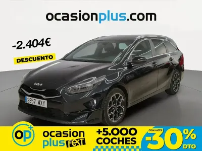 Usado Kia Ceed Style 100 CV (73 kW) 2025 Negro Utilitario