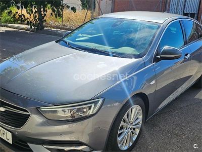 Gris / plata Usado 2018 Opel Insignia Excellence Berlina | 14.000 € (Precio justo)