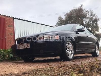 Usado Volvo S60 Momentum 163 CV (119 kW) 2006 Negro Berlina