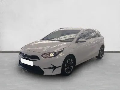 Usado Kia Ceed 100 CV (73 kW) 2025 Blanco Utilitario