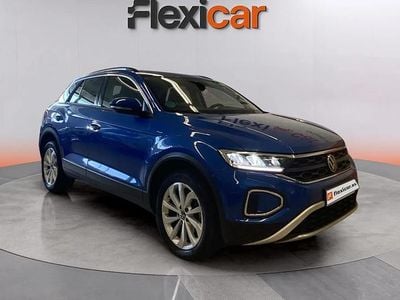 Usado VW T-Roc Life 110 CV (80 kW) 2023 Azul SUV