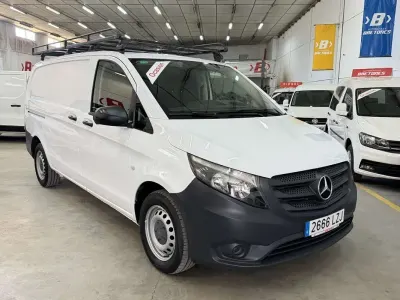 Usado Mercedes Vito 102 CV (75 kW) 2022 Blanco Van