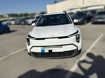 Usado Kia Stonic 116 CV (85 kW) 2026 Blanco SUV