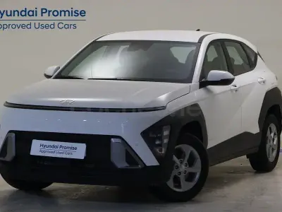 Usado Hyundai Kona 120 CV (88 kW) 2024 Blanco SUV