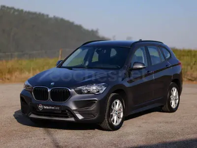 Usado BMW X1 Comfort Edition 150 CV (110 kW) 2020 Gris / plata SUV