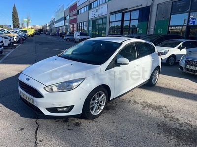 Usado Ford Focus Trend 120 CV (88 kW) 2018 Blanco Berlina