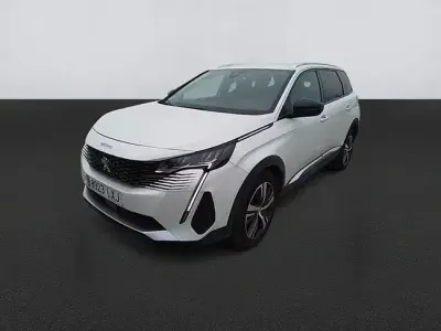 Usado Peugeot 5008 Allure 131 CV (96 kW) 2022 Blanco SUV