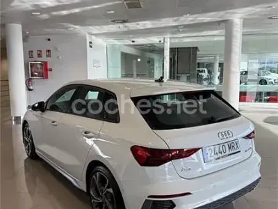 Usado Audi A3 S-Line 150 CV (110 kW) 2024 Blanco Berlina