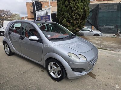 Usado Smart ForFour Passion 109 CV (80 kW) 2005 Gris / plata Utilitario
