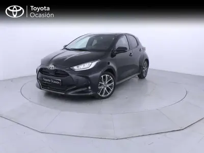 Usado Toyota Yaris Hybrid Style 116 CV (85 kW) 2025 Negro Utilitario