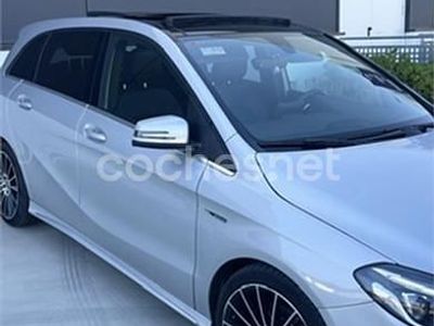 Usado Mercedes B200 AMG line 136 CV (100 kW) 2017 Gris / plata Monovolumen