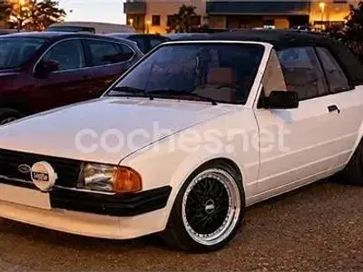 Usado Ford Escort Cabriolet 89 CV (65 kW) 1986 Blanco Descapotable