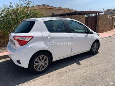 Toyota Yaris Hybrid