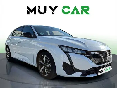 Usado Peugeot 308 Allure 130 CV (95 kW) 2022 Blanco Berlina