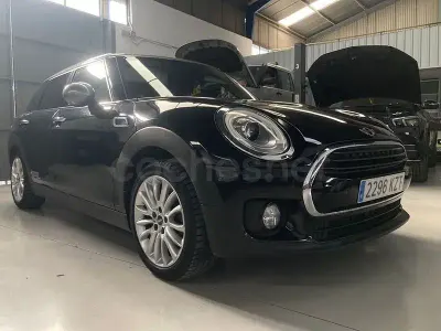 Usado Mini Cooper D Clubman 150 CV (110 kW) 2019 Negro Familiar