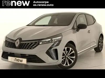 Usado Renault Clio V Techno 100 CV (73 kW) 2025 Gris Berlina