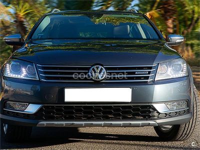 Usado VW Passat 170 CV (125 kW) 2012 Gris / plata Familiar