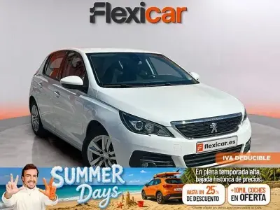 Usado Peugeot 308 Allure 110 CV (80 kW) 2020 Blanco