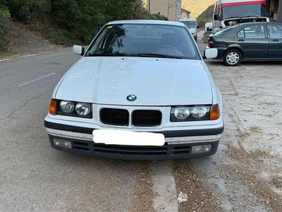 Blanco Usado 1995 BMW 318 Compact Utilitario | 1500 €