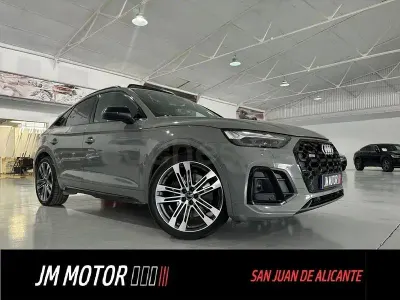 Usado Audi Q5 Sportback Advanced 341 CV (250 kW) 2021 Gris / plata SUV