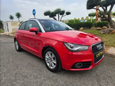 Usado Audi A1 Attraction 86 CV (63 kW) 2011 Rojo Utilitario