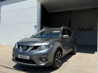 Usado Nissan X-Trail N-Connecta 130 CV (95 kW) 2016 Gris / plata SUV