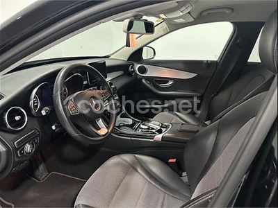 Usado Mercedes C220 170 HP (125 kW) 2018 Preto Sedan