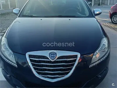 Usado Lancia Delta Gold 200 CV (147 kW) 2012 Azul Utilitario