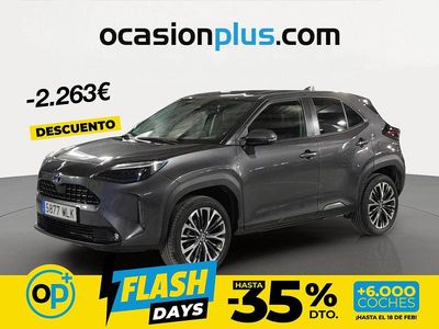 Usado Toyota Yaris Hybrid Style 116 CV (85 kW) 2023 Gris Recogida