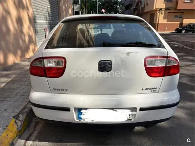 Usado Seat Leon Stella 90 CV (66 kW) 2001 Blanco Utilitario