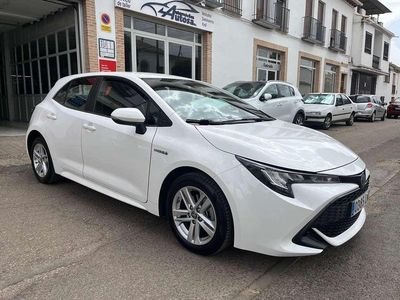 Blanco Usado 2021 Toyota Corolla Active Utilitario | 19.400 € (Un poco caro)