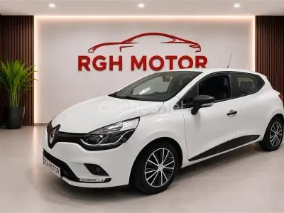 Usado Renault Clio IV Business 75 CV (55 kW) 2019 Blanco Berlina