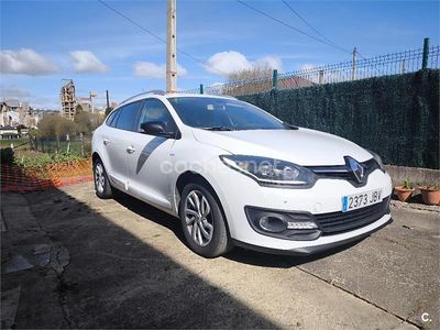 Usado Renault Mégane GrandTour Zen 110 CV (80 kW) 2015 Blanco Familiar