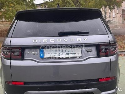 Land Rover Discovery 5