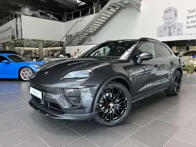 Käytetty Porsche Macan 300 kW (408 HP) 2025 Harmaa Katumaasturi